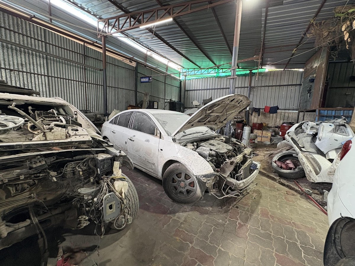 Car Medic Motors - Dashmesh Motors - Car Repair in Eldeco Udyan Ii, 