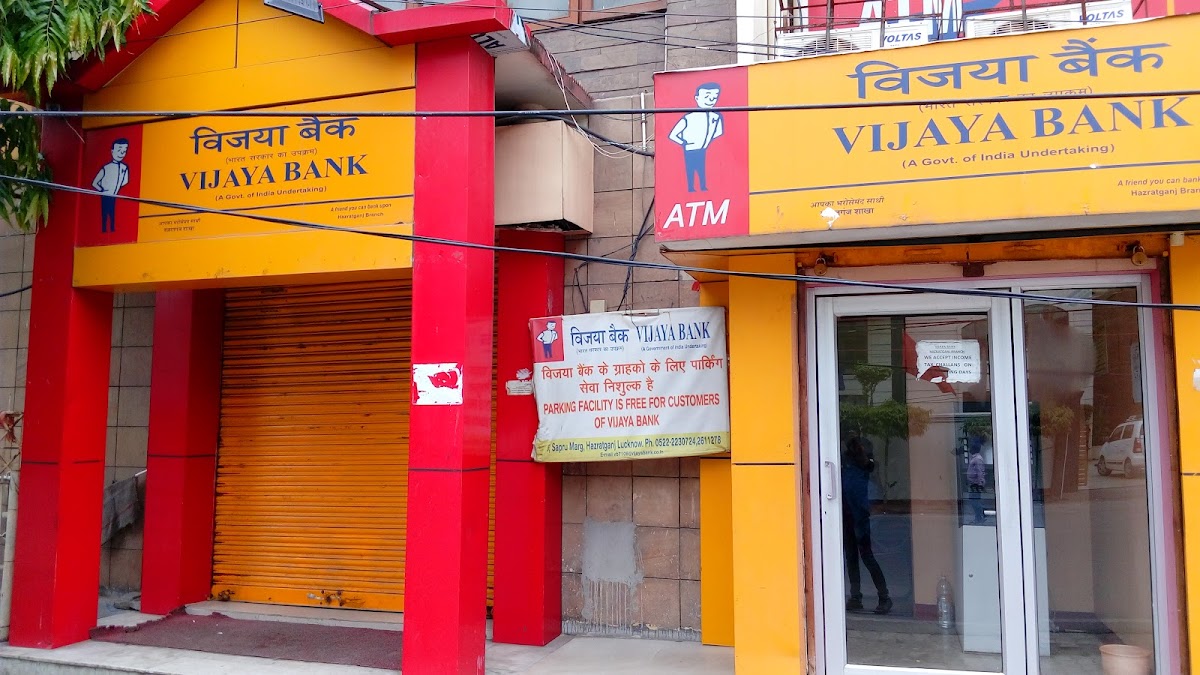 Bank of Baroda - Bank in Hazratganj, 