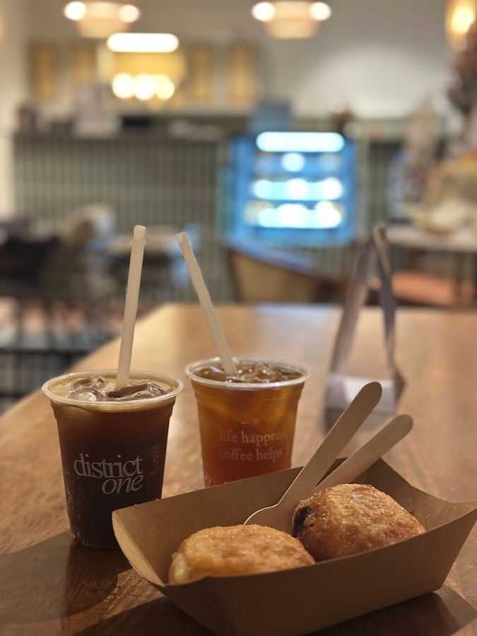 District One - Cafe / Coffee Shop / Tea in Gomti Nagar, 