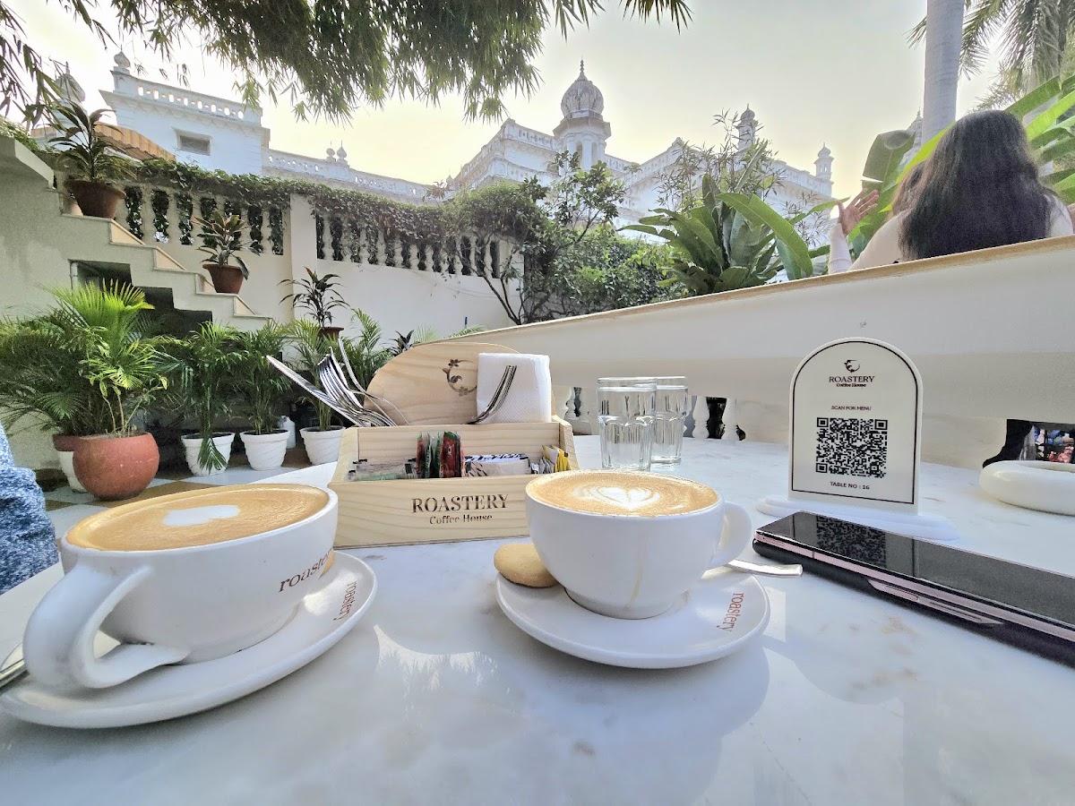 Roastery Coffee House | Jahangirabad Palace - Cafe / Coffee Shop / Tea in Hazratganj, 