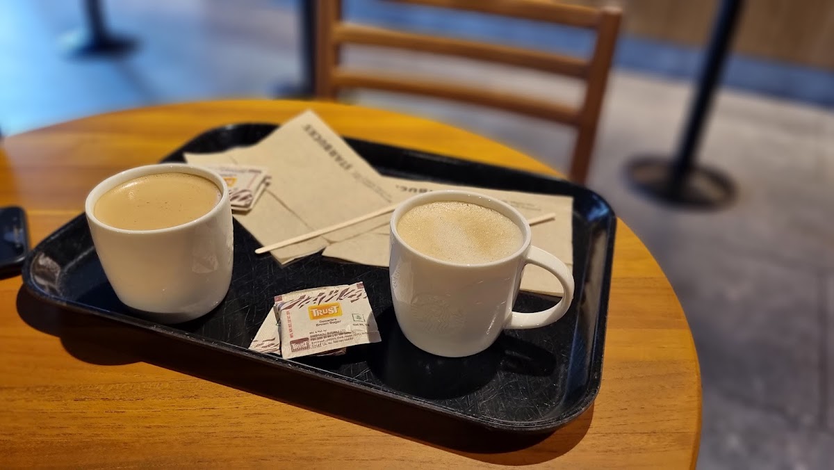 Starbucks - Cafe / Coffee Shop / Tea in Hazratganj, 