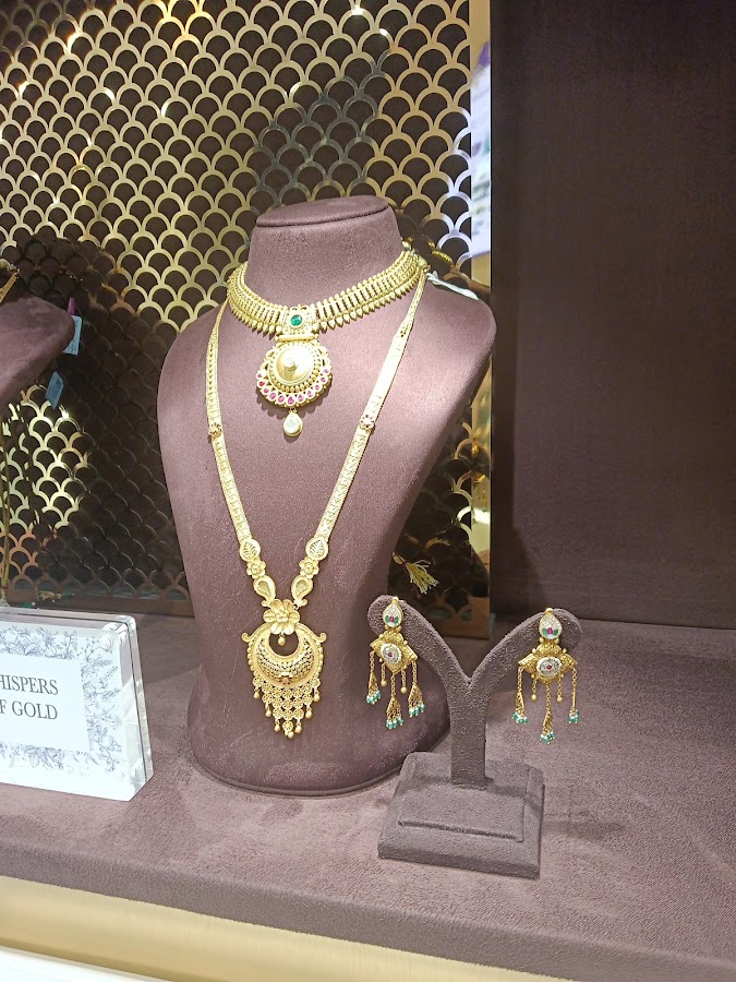 Kisna Diamond & Gold Jewellery - Jewellers in LDA Colony, 