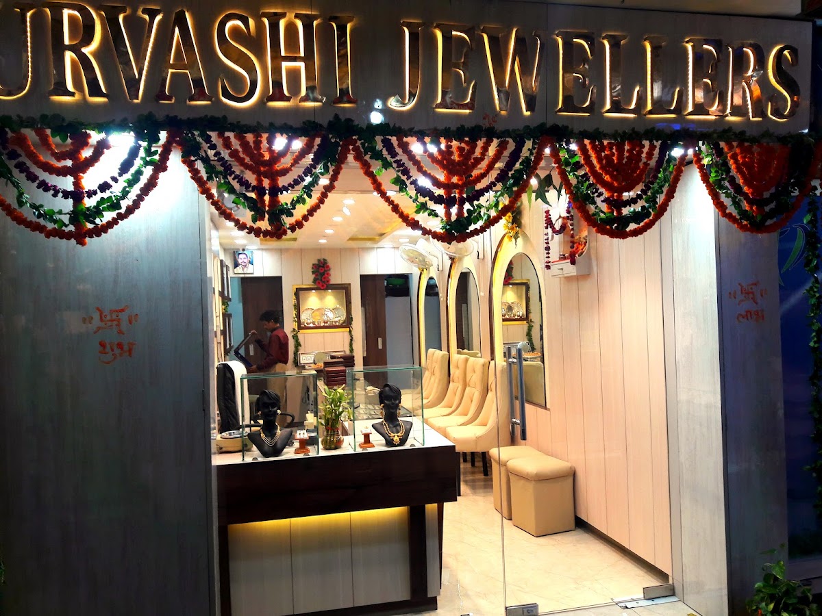 Urvashi Jewellers - Jewellers in Hazratganj, 