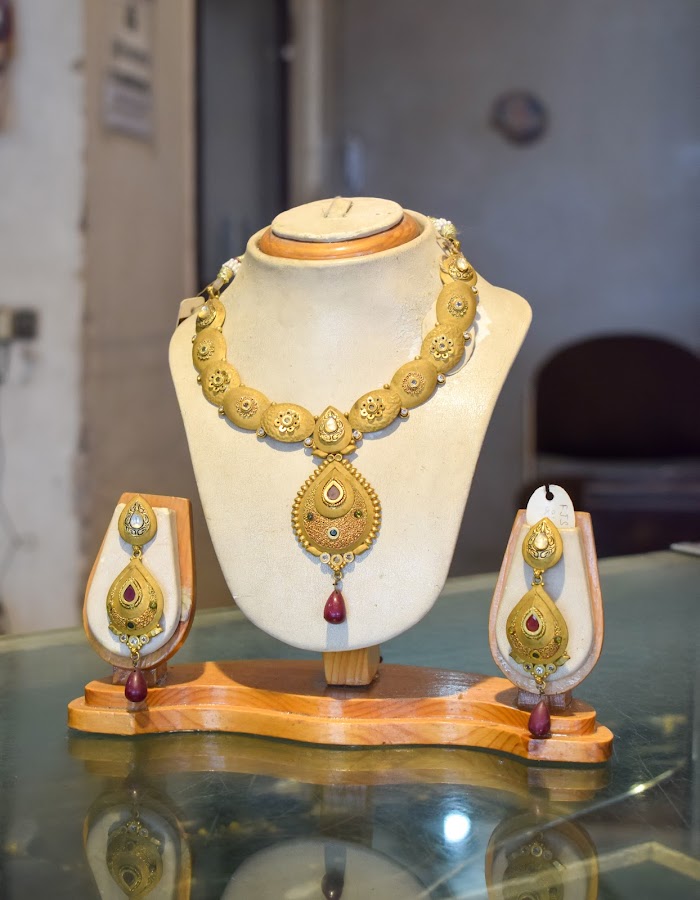 Khun Khun Ji Jewellers - Jewellers in Aminabad, 