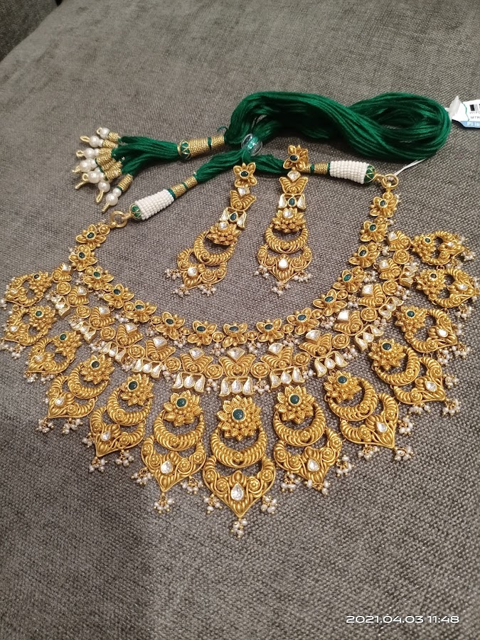 Tanishq Jewellery - Jewellers in Alambagh, 