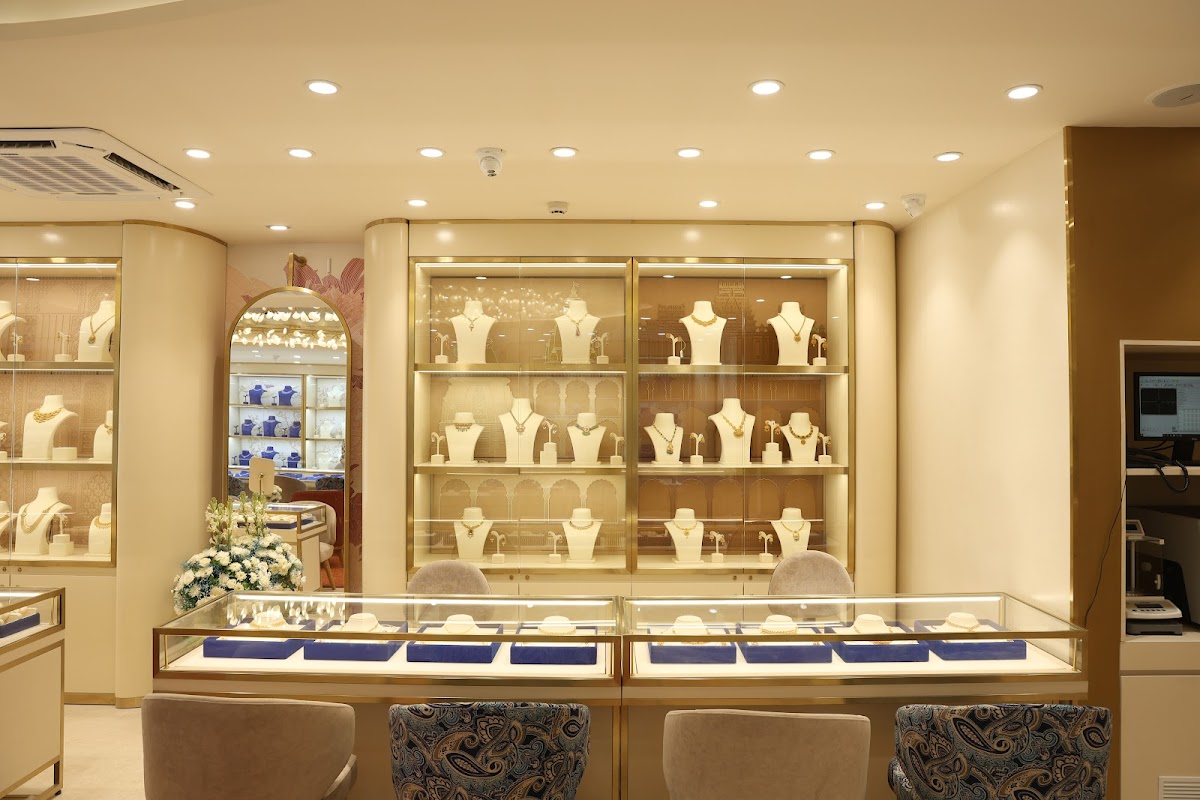Indriya - Aditya Birla Jewellery - Jewellers in Gomti Nagar, 