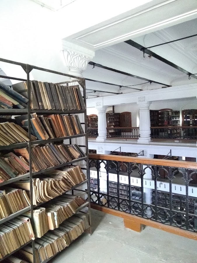 Amir - Ud Daulah Library - Book Store in Kaiserbagh, 
