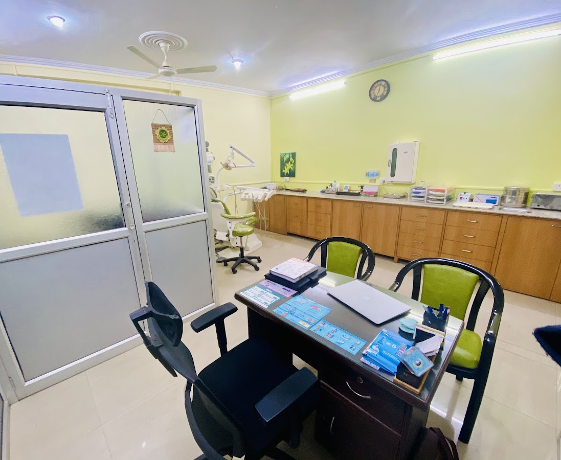 City Dental Clinic - Clinic in Kaiser Bagh, 