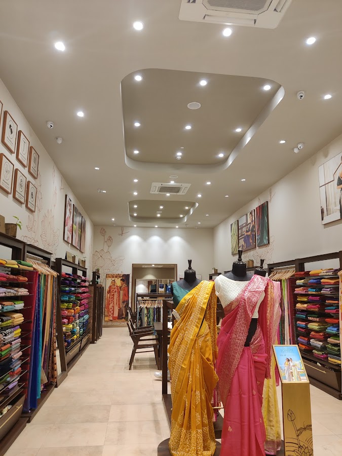 Taneira Sarees