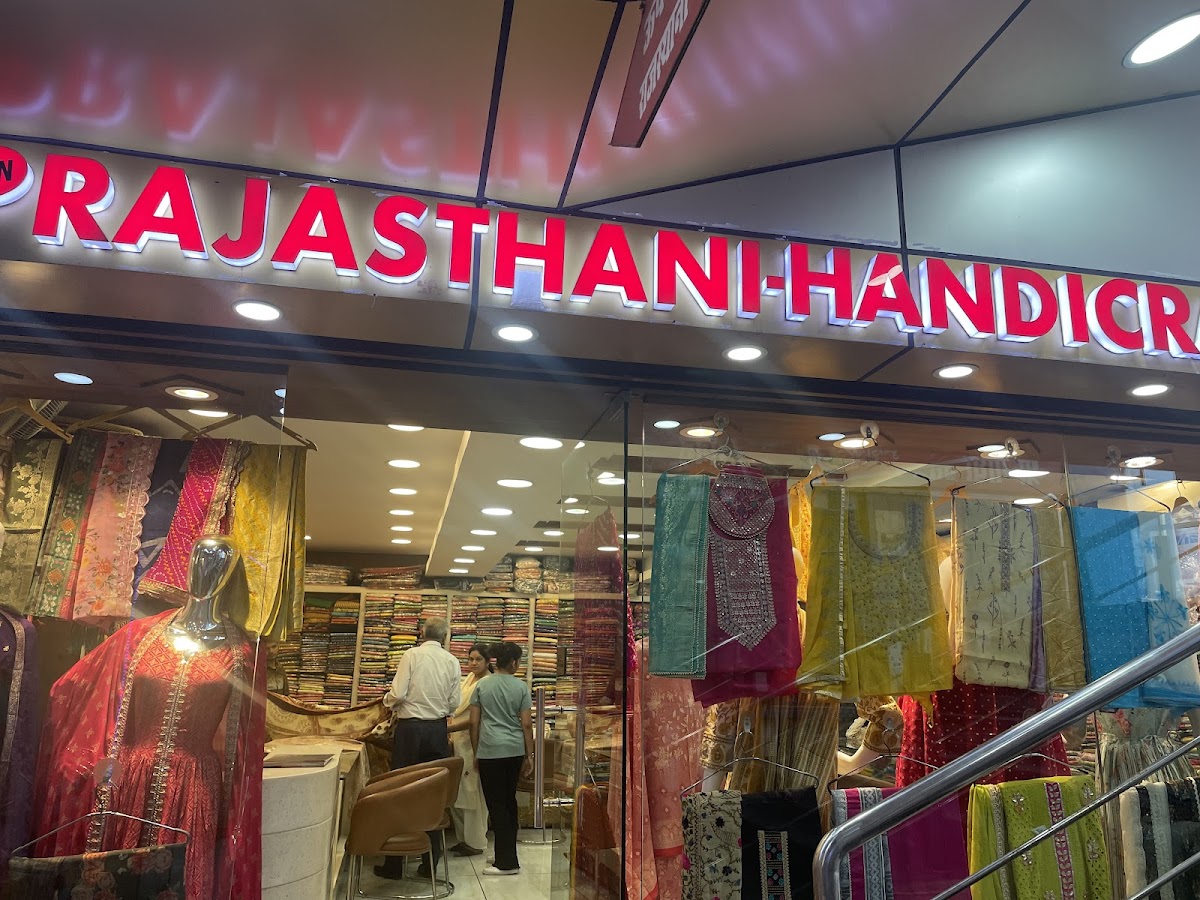 Janpath Market