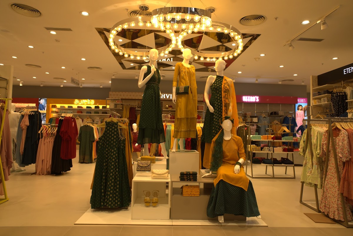 LuLu Fashion Store