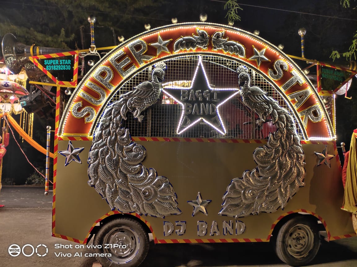 Super Star DJ Band & Baggi