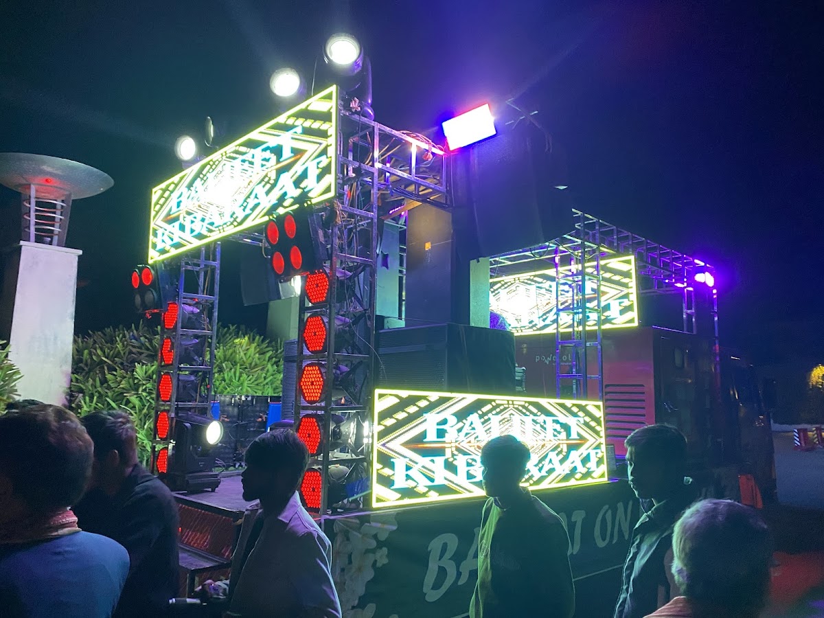 Kesari Band(DJ On Wheels)