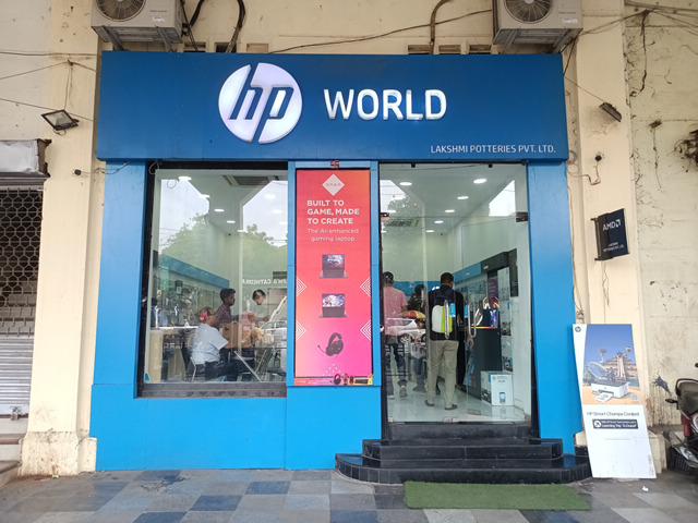 HP World