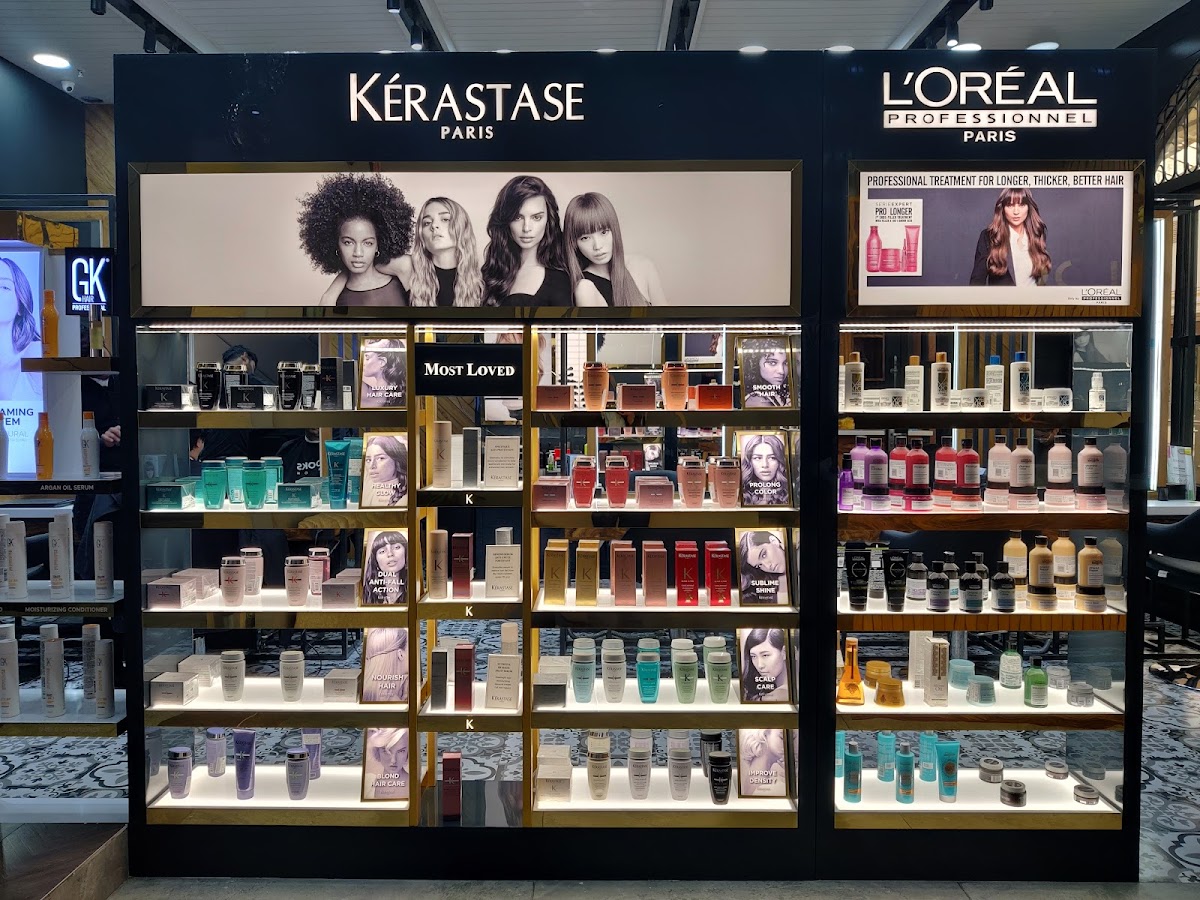 Looks Salon Palassio