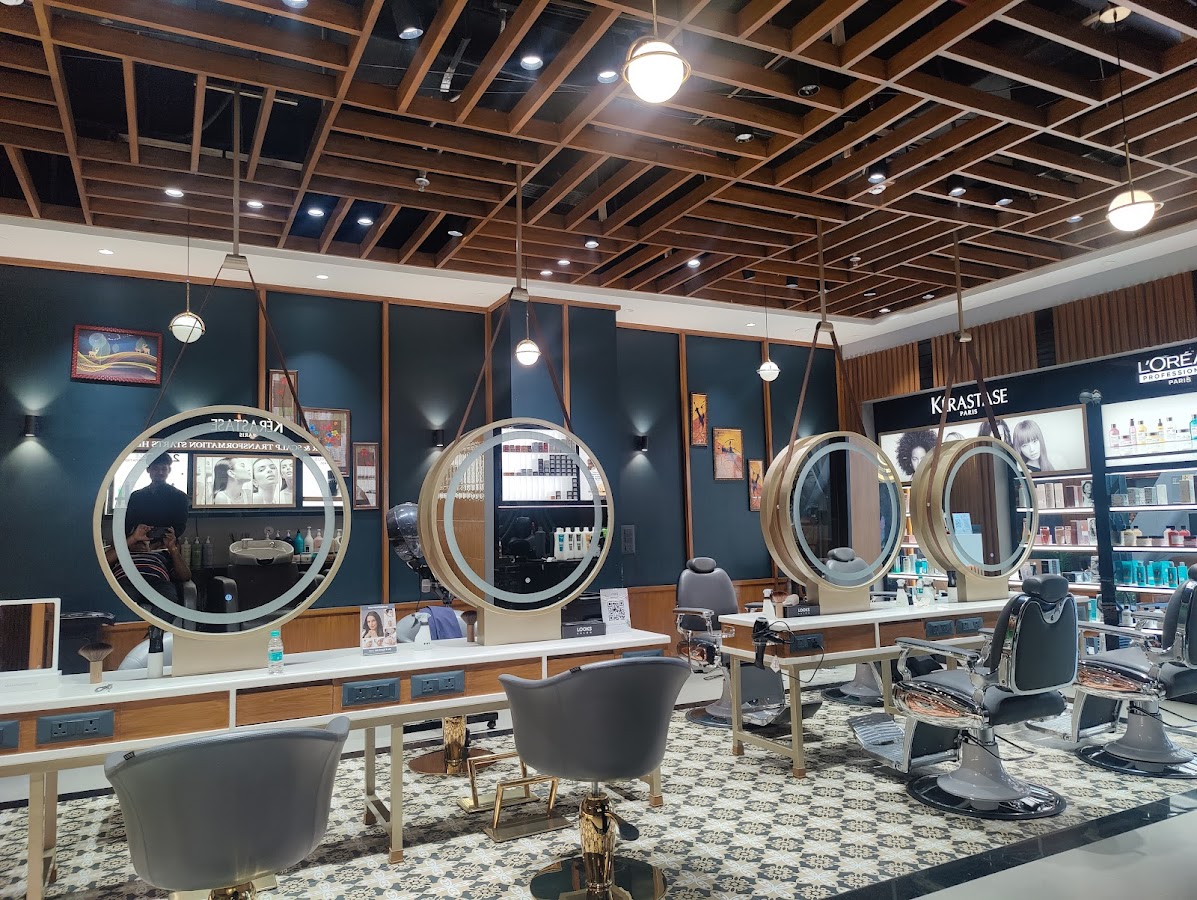 Looks Salon