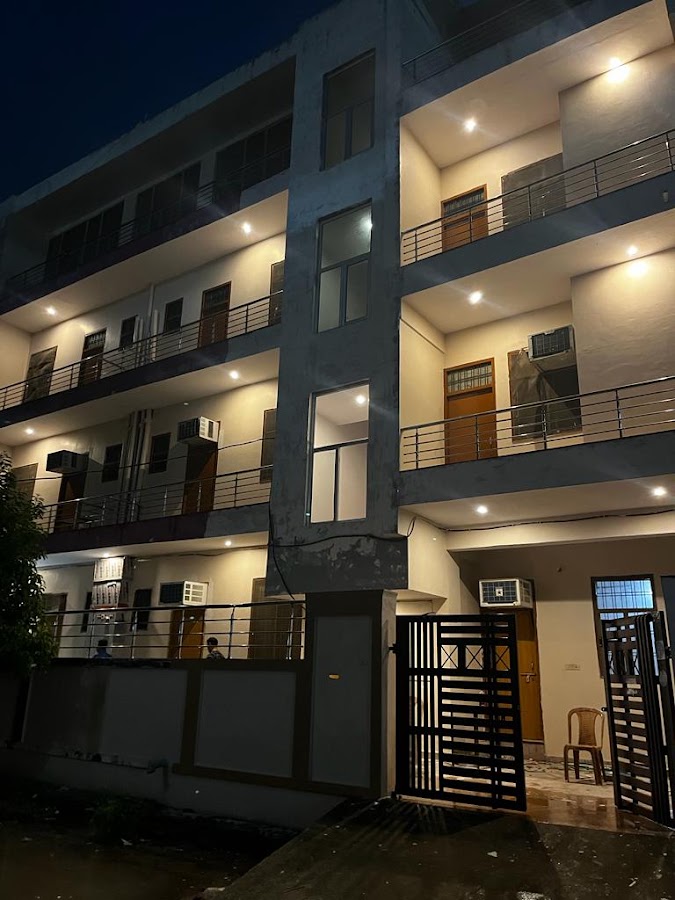 AVS Boys PG with AC Rooms at Dayal Residency