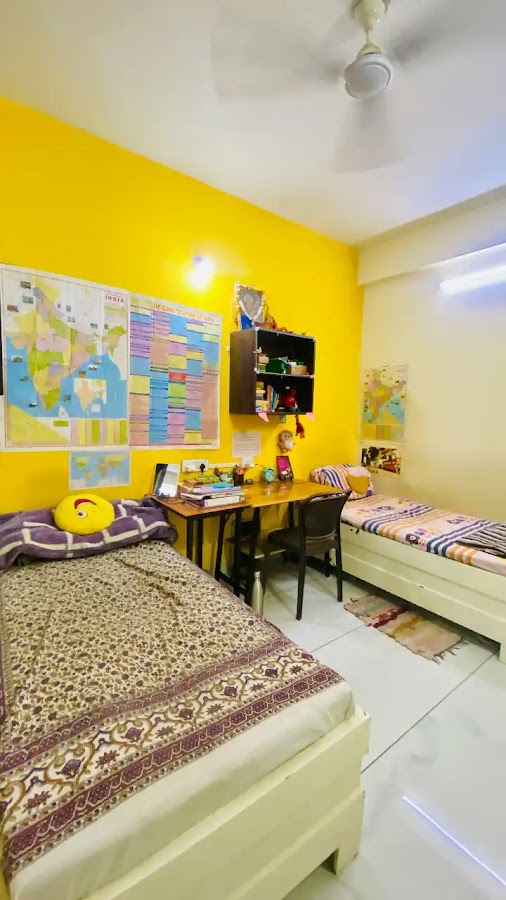 Lucknow Girls Hostel - PG / Hostels in Chandralok, 