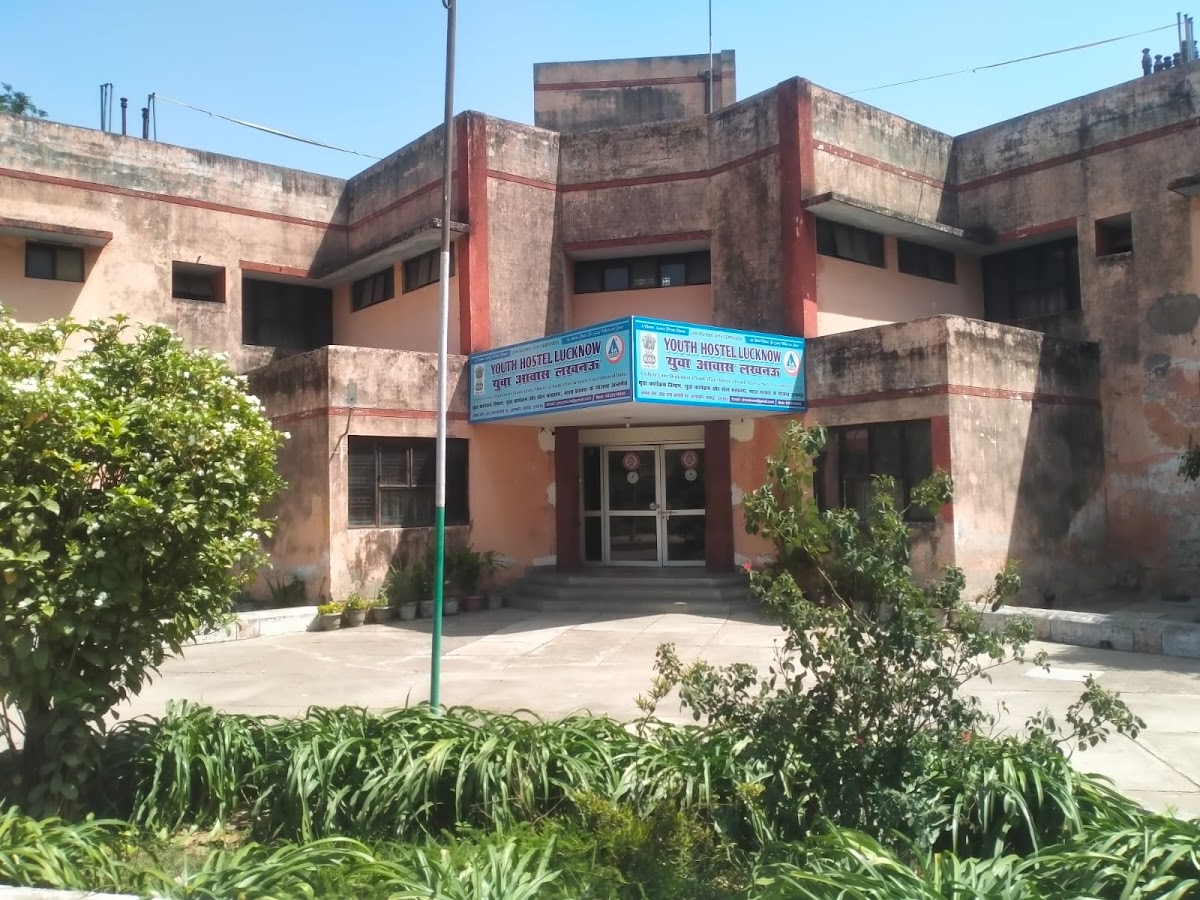 Youth Hostel - PG / Hostels in Alambagh, 