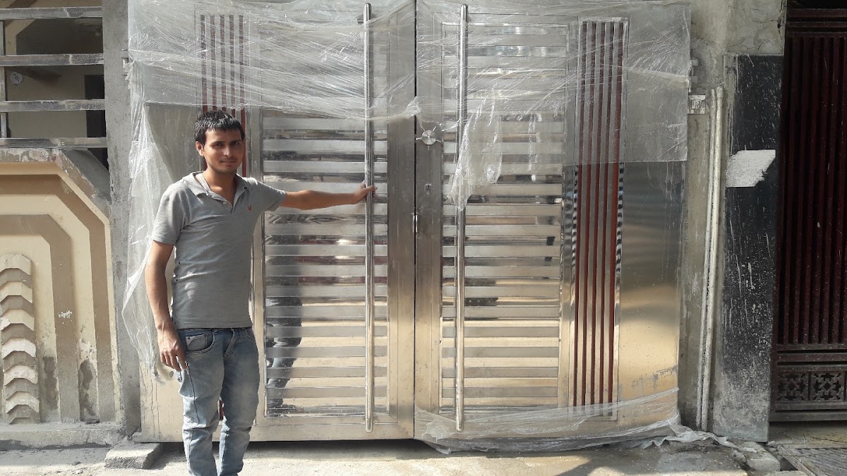 Romani Steel Fabrication - Fabricator in Alambagh, 