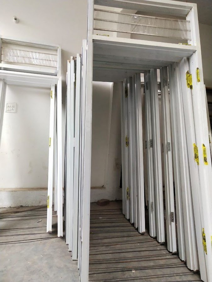 Lucknow Doors and Japanese Chokhat - Fabricator in Launga Khera Kharika, 