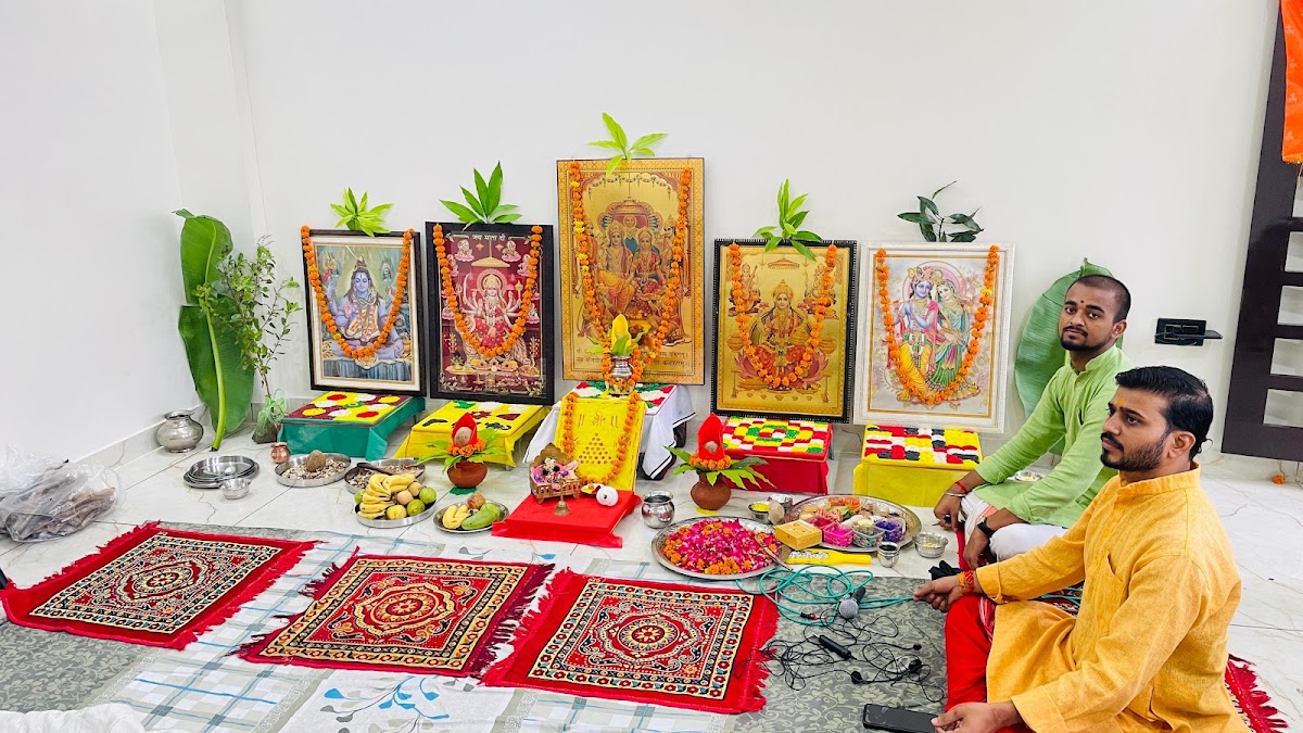 Pandit Ji Lucknow (Sachin Shastri) - Astrologer in Indira Nagar, 