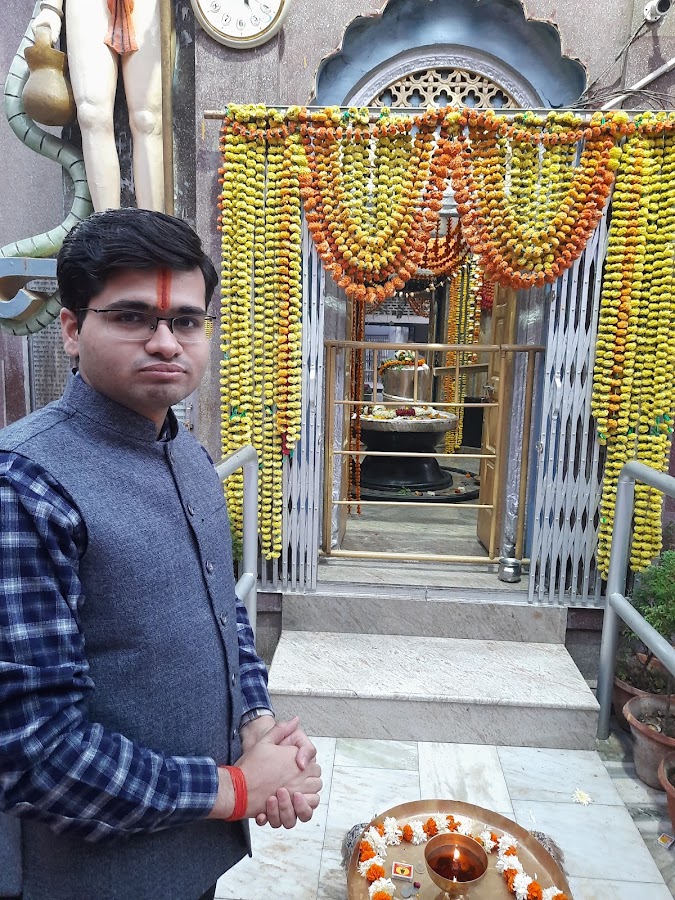Astrologer Sumit Tiwari - Astrologer in LDA Colony, 